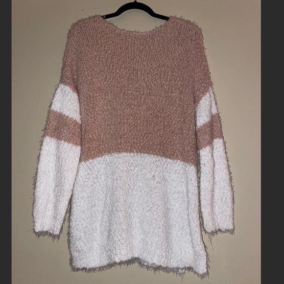 Over sized sweater - Picture 3 of 6
